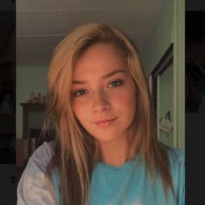 Meet your Posher, Carissa